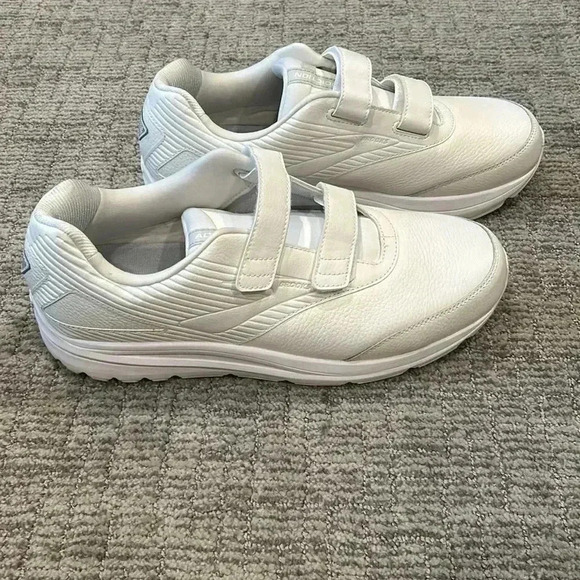 Brooks Addiction Walker V-Strap 2 - Men's Walking Shoe - Picture 2 of 7